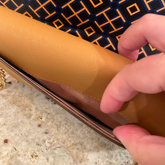 Brand New Emerson Chain Wallet - Picture 3 of 10